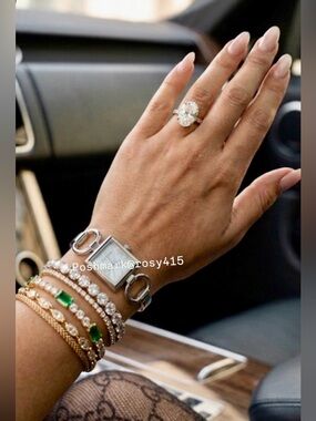 🇮🇹Vintage‼️Gucci Watch Silver Mother of Pearl designer luxury GG bracelet watch
